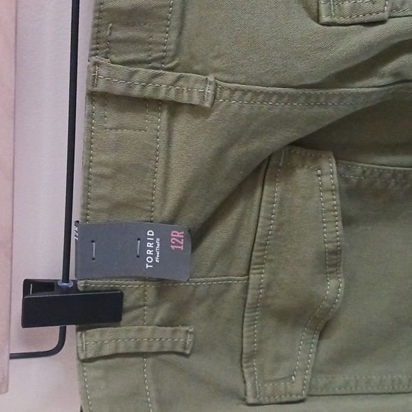 Torrid jogger - Picture 3 of 4